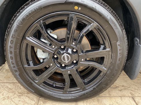 Certified 2024 Nissan Kicks SR w/ SR Premium Package FWD image 14