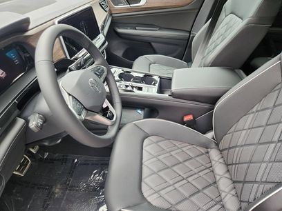 New 2026 Volkswagen Atlas SEL Premium R-Line