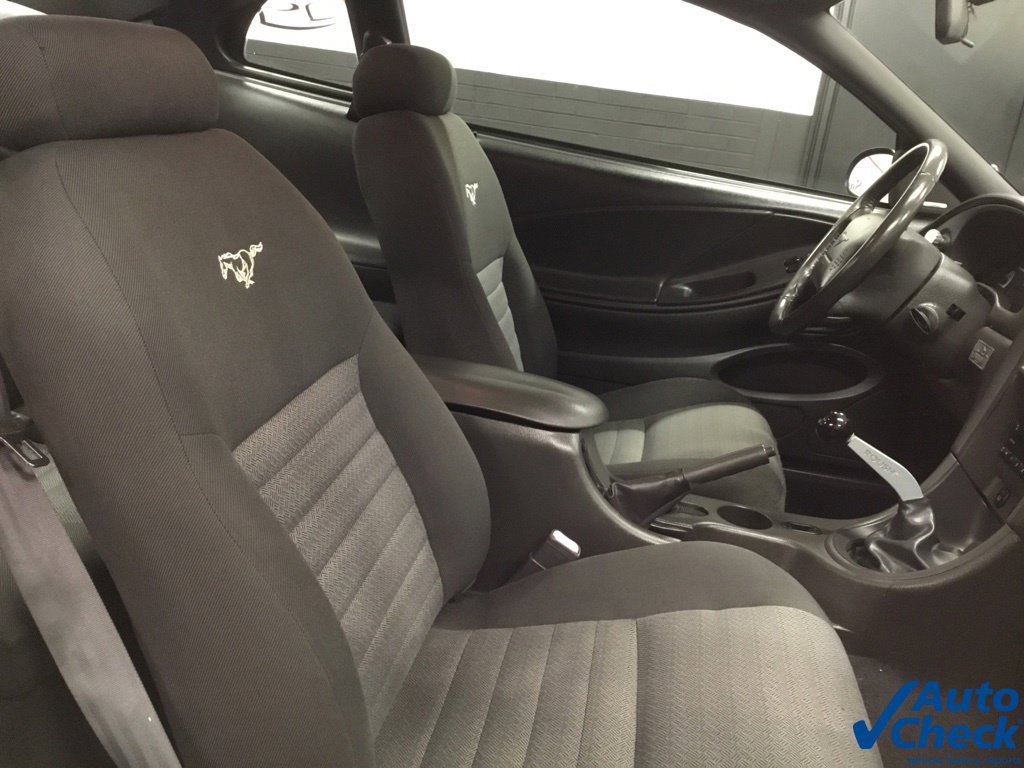 Used 2002 Ford Mustang GT RWD image 30