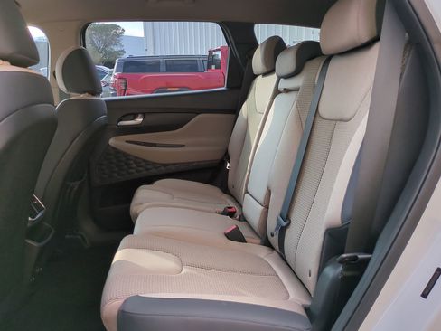 Used 2019 Hyundai Santa Fe SEL image 13