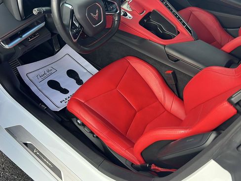 Used 2024 Chevrolet Corvette Stingray Preferred Conv RWD image 10