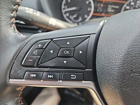 Used 2023 Nissan Sentra SR image 12