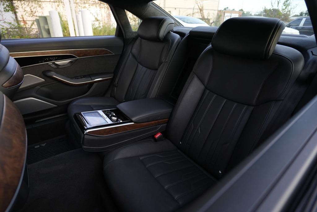 Used 2021 Audi A8 L 4.0T AWD/4WD image 27