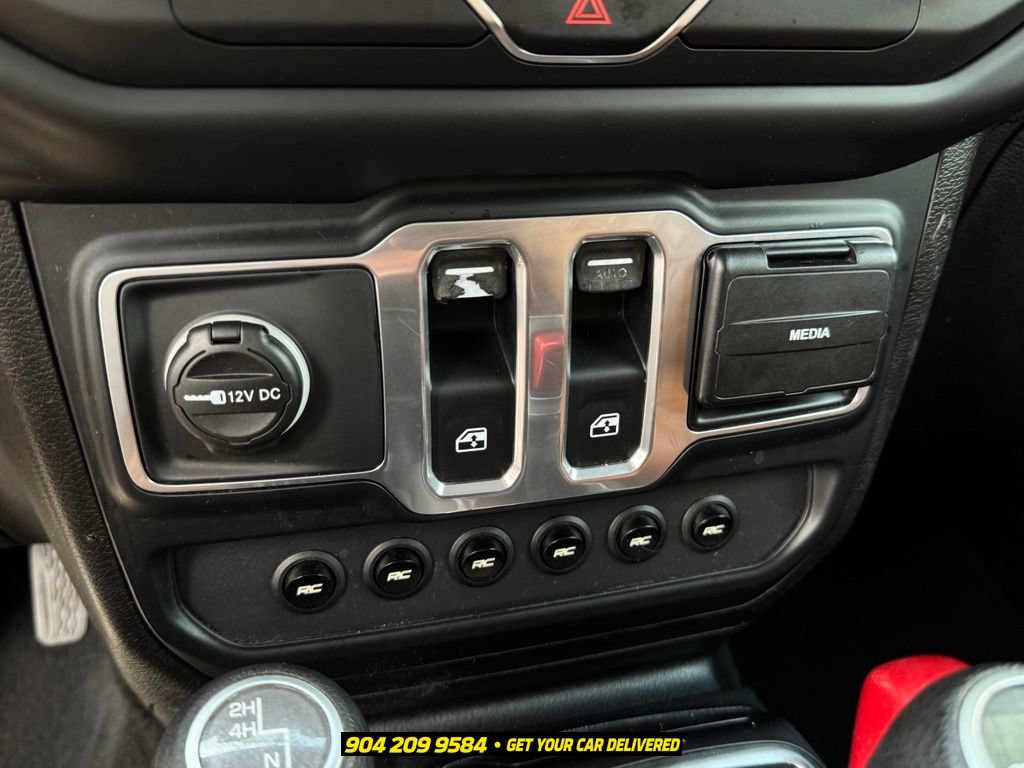 Used 2019 Jeep Wrangler Sport AWD/4WD image 18
