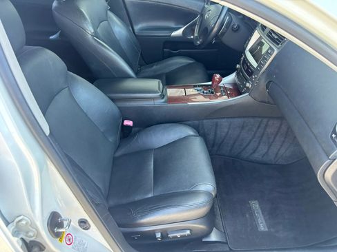 Used 2007 Lexus IS 350 RWD image 11