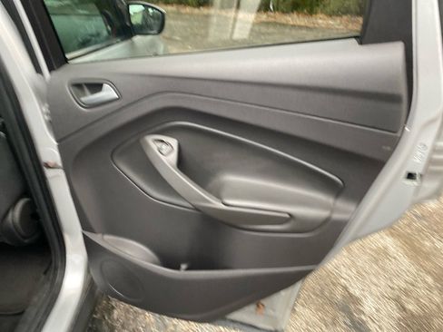 Used 2016 Ford Escape SE image 23