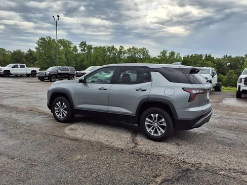Used 2026 Chevrolet Equinox LT AWD/4WD image 31