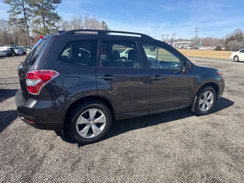 Used 2016 Subaru Forester 2.5i Premium image 9