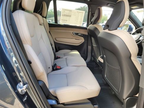 New 2026 Volvo XC90 B6 Plus w/ Protection Package Premier image 19