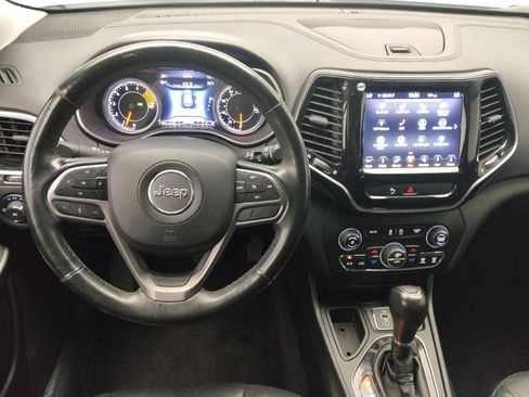 Used 2019 Jeep Cherokee Limited FWD image 22