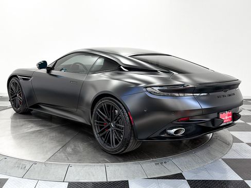 Used 2025 Aston Martin DB12 Coupe RWD image 7