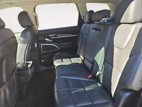 Used 2022 Kia Telluride EX w/ Towing Package image 13