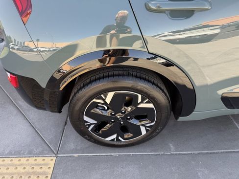 Used 2025 Kia Niro Wind FWD image 15