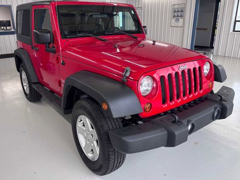 Used 2011 Jeep Wrangler Sport AWD/4WD image 4