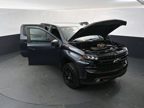 Used 2021 Chevrolet Silverado 1500 LT Trail Boss AWD/4WD image 17