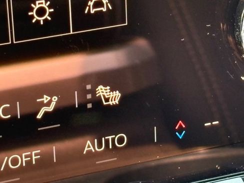 New 2026 GMC Terrain Elevation w/ Elevation Premium Package AWD/4WD image 8