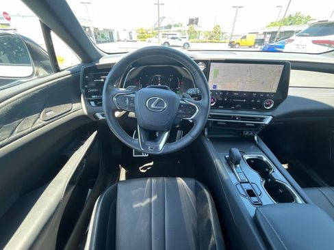 Used 2023 Lexus RX 500h F Sport AWD/4WD image 4