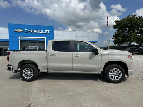 Used 2026 Chevrolet Silverado 1500 RST AWD/4WD image 2