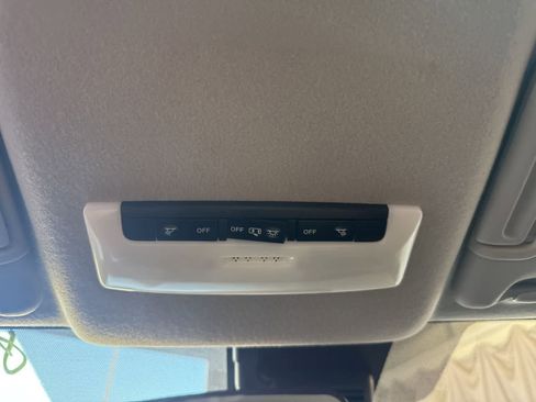 Used 2024 Nissan Versa S w/ S Plus Package FWD image 21