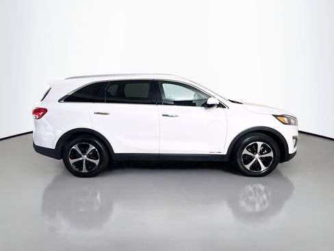 Used 2017 Kia Sorento EX AWD/4WD image 11