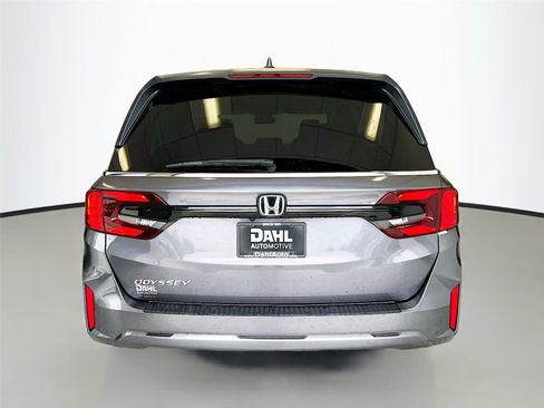Used 2025 Honda Odyssey EX-L image 12