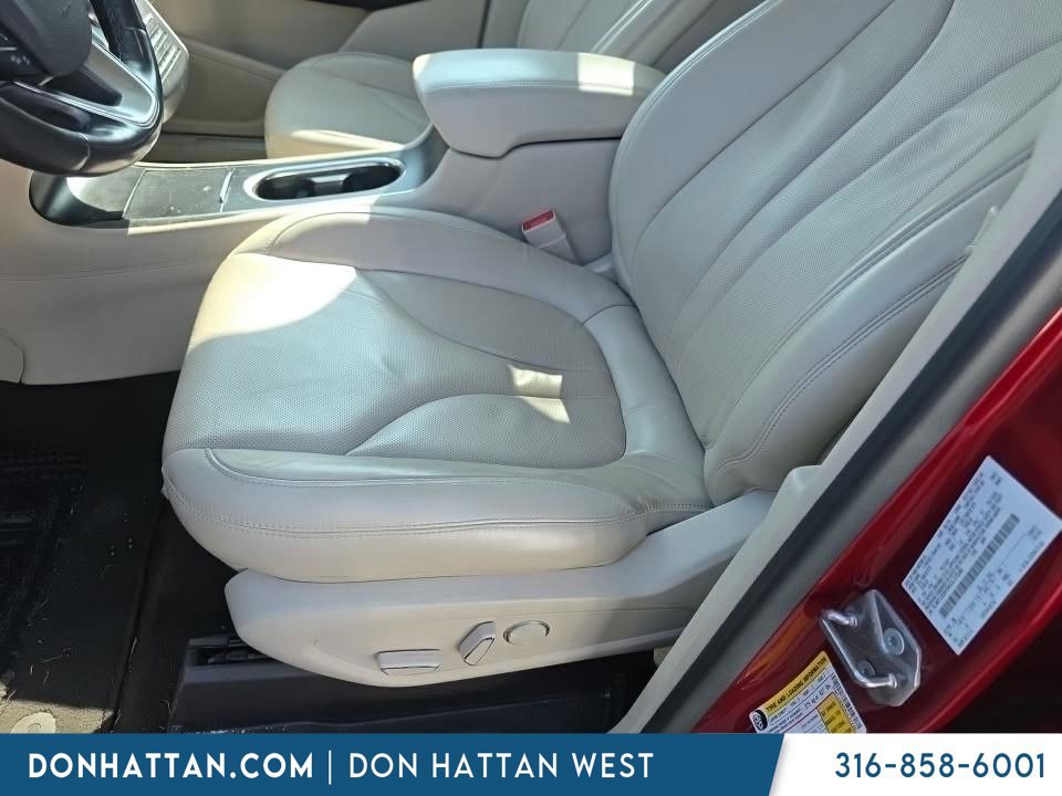 Used 2019 Lincoln MKC Reserve AWD/4WD image 6