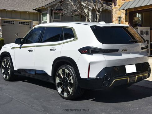 Used 2024 BMW XM w/ M Driver's Package image 6