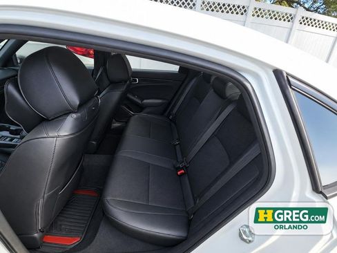 Used 2024 Honda Civic Sport image 13