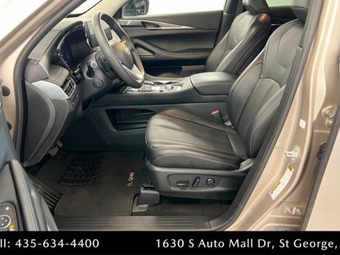 Used 2025 INFINITI QX60 Luxe AWD/4WD image 17