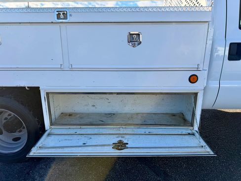 Used 2013 Ford F450 XL w/ PWR Equipment Group image 11