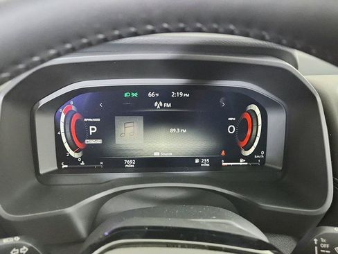 Used 2025 Nissan Rogue Platinum FWD image 32