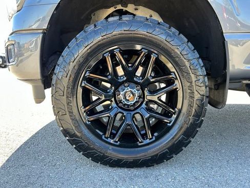 Used 2025 Ford F150 Lariat AWD/4WD image 14
