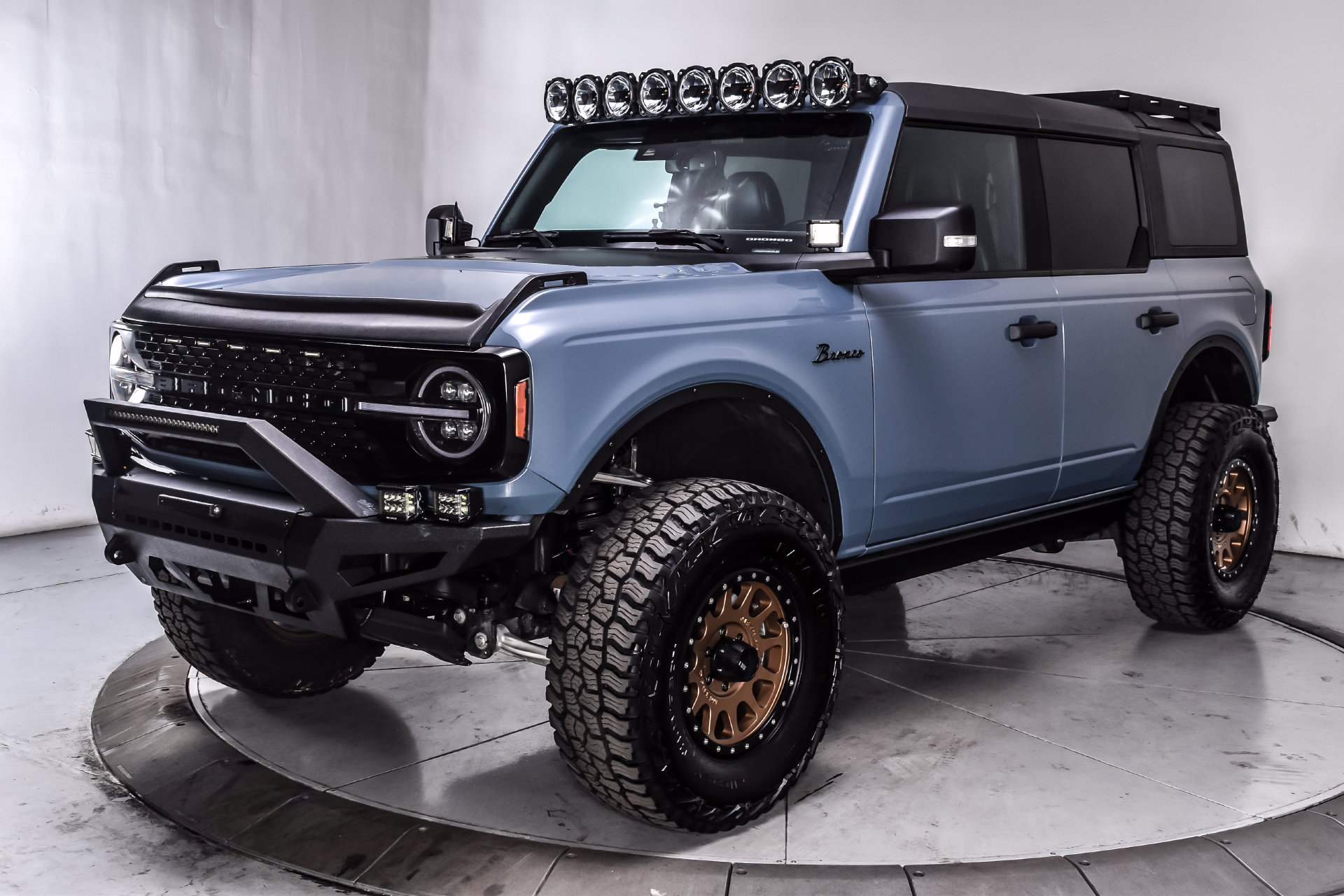 Used 2023 Ford Bronco Wildtrak AWD/4WD image 3