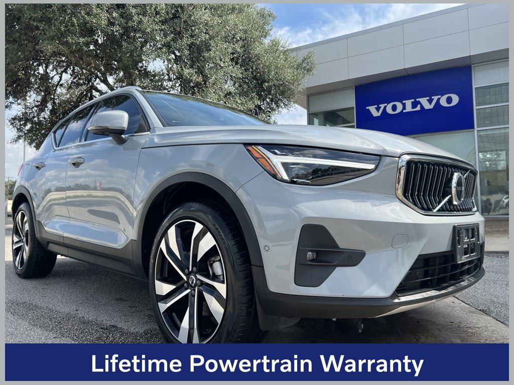 Certified 2024 Volvo XC40 B5 Plus w/ Protection Package Premier AWD/4WD image 1