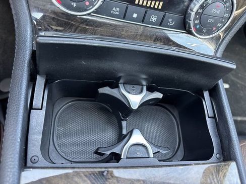 Used 2015 Mercedes-Benz SL 550 image 36