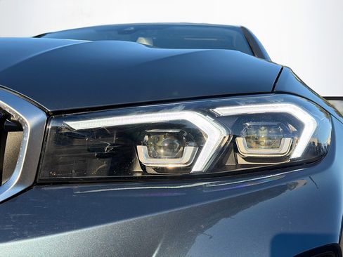 New 2026 BMW 330i Sedan image 9