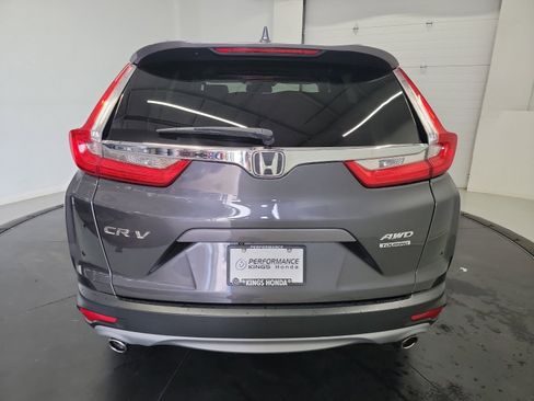 Used 2018 Honda CR-V Touring image 8