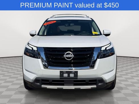 Used 2025 Nissan Pathfinder Platinum AWD/4WD image 2