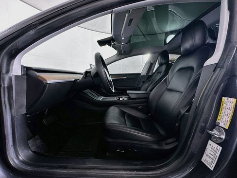 Used 2021 Tesla Model 3 Standard Range Plus RWD image 13