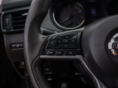 Used 2018 Nissan Rogue Sport S w/ S Appearance Package image 32