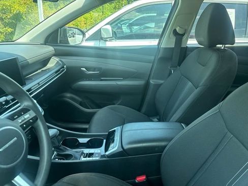 Used 2025 Hyundai Tucson SEL FWD image 3