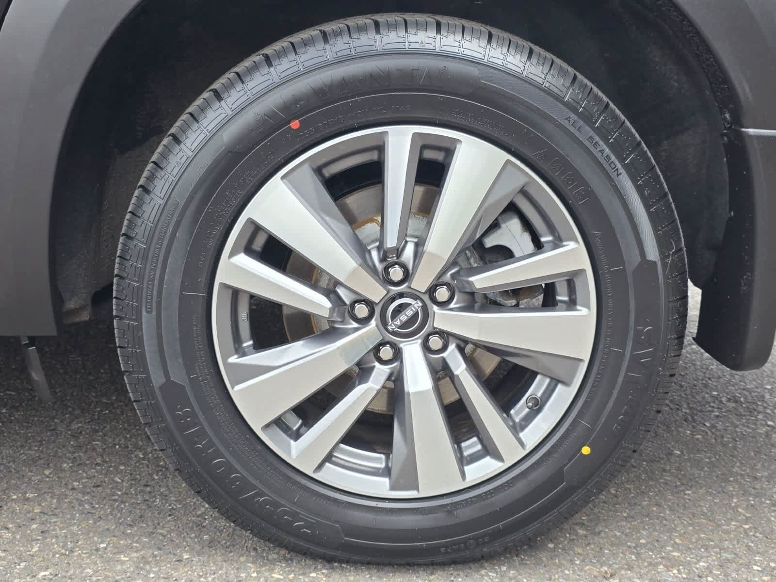 Used 2023 Nissan Pathfinder SL AWD/4WD image 7