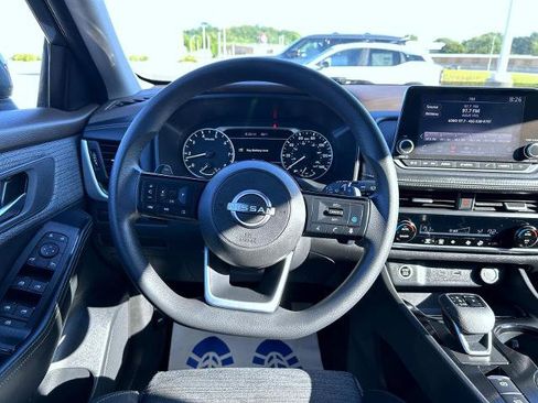Certified 2023 Nissan Rogue SV AWD/4WD image 11