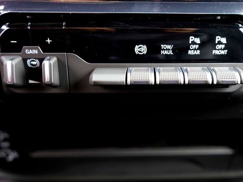 New 2026 RAM 2500 Tradesman AWD/4WD image 15