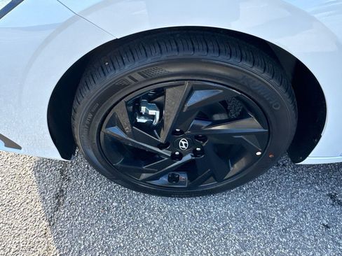 New 2026 Hyundai Elantra Sport FWD image 22