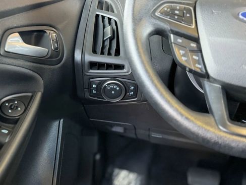 Used 2018 Ford Focus SEL image 26
