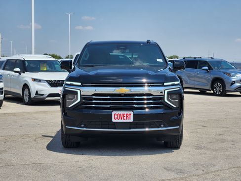 Used 2026 Chevrolet Tahoe LT w/ Comfort Package RWD image 2