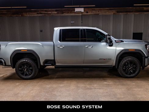 Used 2024 GMC Sierra 2500 AT4 w/ AT4 Premium Plus Package AWD/4WD image 10