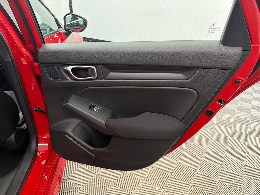 Used 2025 Honda Civic Sport image 16