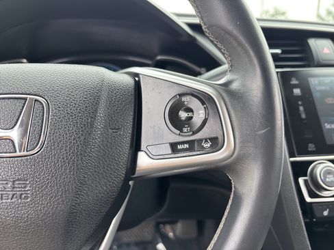 Used 2016 Honda Civic Touring image 28